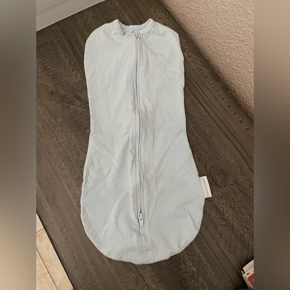 SwaddleMe Soft Blue Swaddle Blanket - Picture 1 of 4